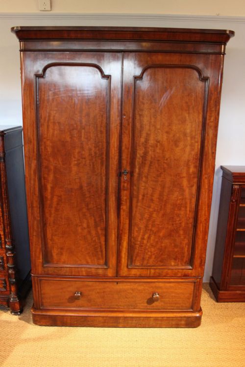 Victorian Mahogany 2 Door Wardrobe