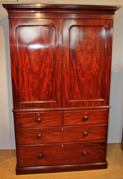 Mahogany Linen Press
