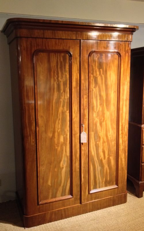Superb Victorian Mahogany 2 Door Wardrobe
