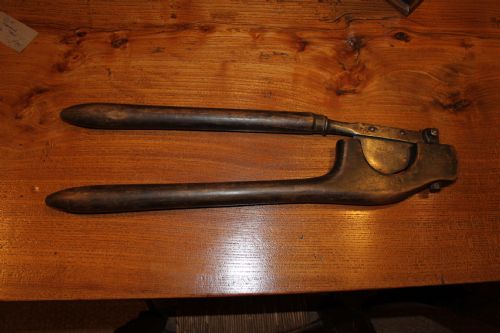 Antique Farriers Tool