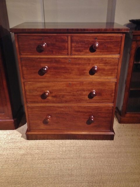 Mahogany Chest of Drawers