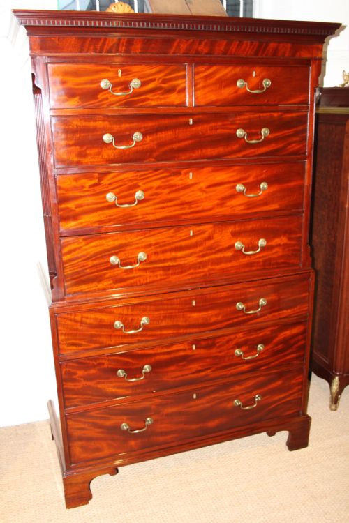 Georgian Mahogany Chest on Chest
