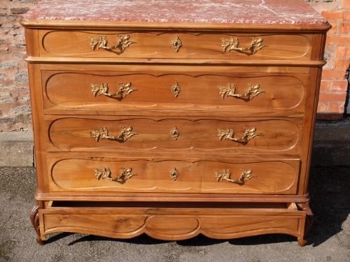 fig 1. CHERRY WOOD CHEST OF DRAWERS