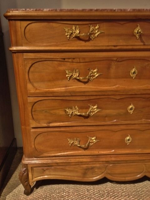 fig 1. CHEST OF DRAWERS
