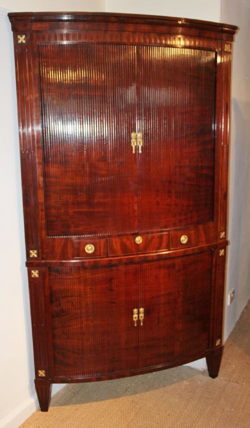 Large Mahogany Corner Cupboard