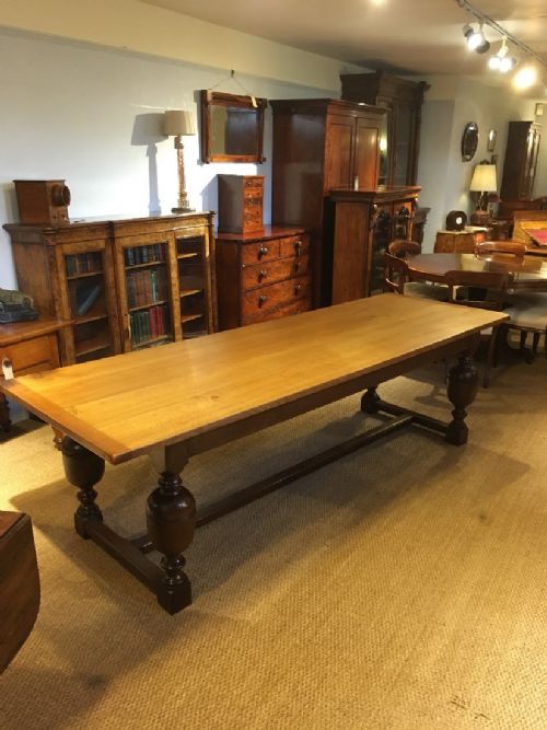 Large Oak Refectory Table / Kitchen Table / Dining Table