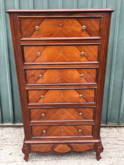 chest of drawers in rosewood c 1890 - CATEGORY: ANTIQUE CHEST OF DRAWERS - DATED 1890