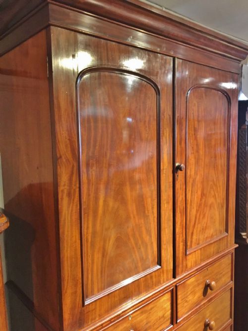 fig 1. MAHOGANY LINEN PRESS