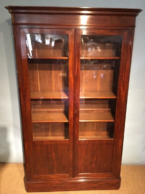 Mahogany 2 Door Bookcase