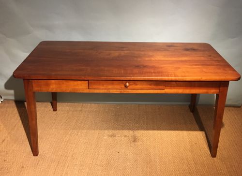 Farmhouse Table / Kitchen Table / Dining Table