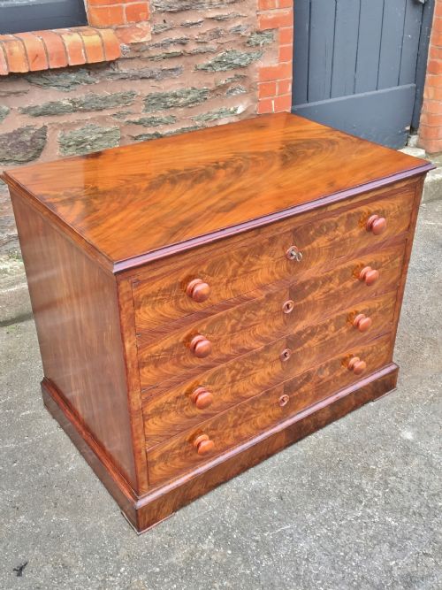 fig 1. MAHOGANY CHEST OF DRAWERS. C 1880