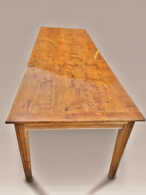 Farmhouse Table/ Kitchen Table / Dining Table