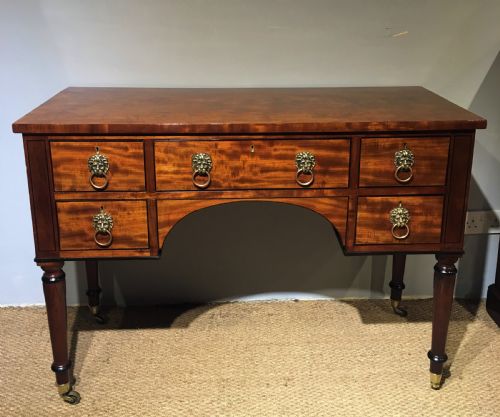 Small Georgian Mahogany Sideboard  / Side Table