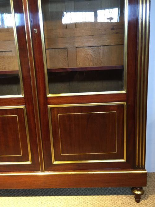 fig 1. Mahogany 2 door bookcase  
