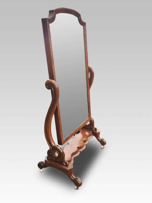 Cheval Mirror in Walnut. English C 1870
