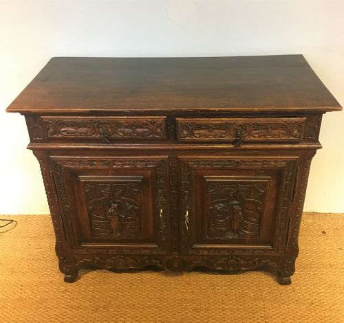 Small Oak Side Cabinet