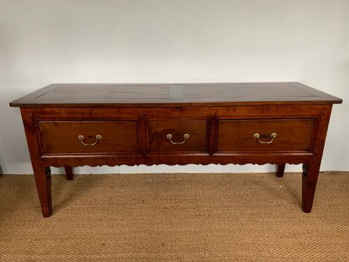 Dresser Base / Server