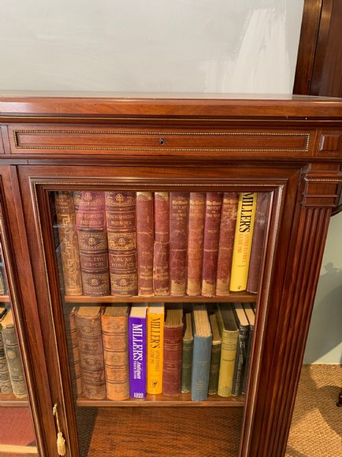 fig 1. Mahogany 2 door bookcase