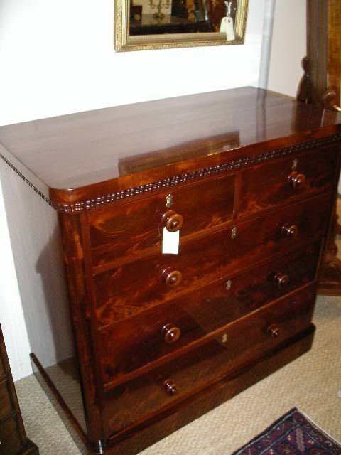 Victorian Chest of Drawers