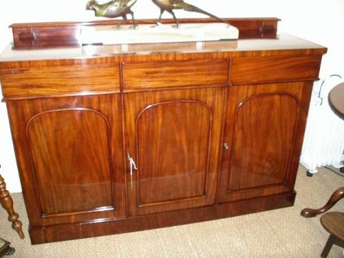 Sideboard