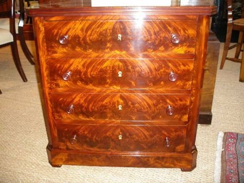 Small Mahogany Chest of Drawers