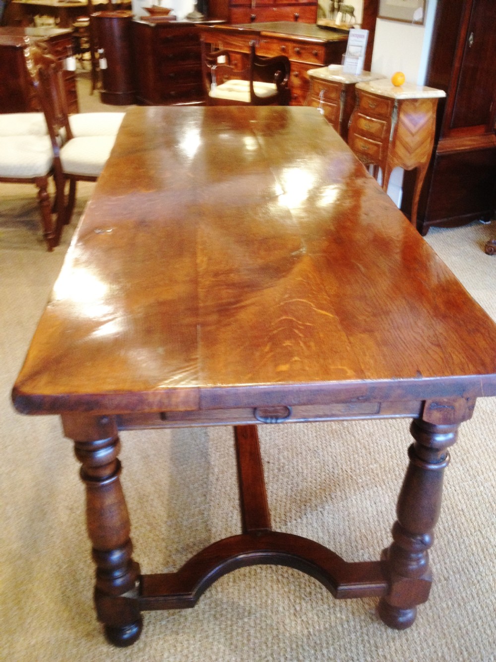 FARMHOUSE TABLE