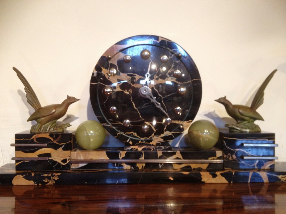 MANTLE CLOCK