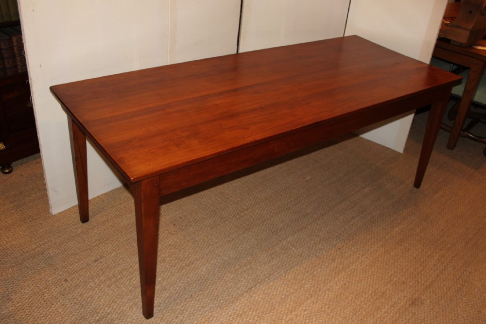 CHERRYWOOD FARMHOUSE TABLE / KITCHEN TABLE / DINING TABLE  