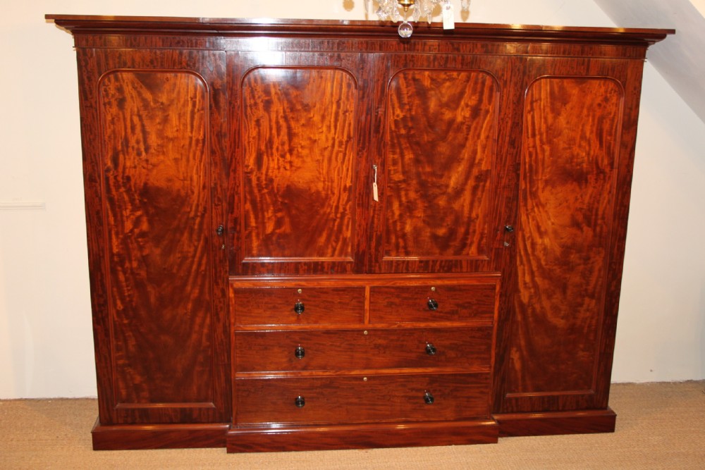 MAHOGANY 4 DOOR WARDROBE 