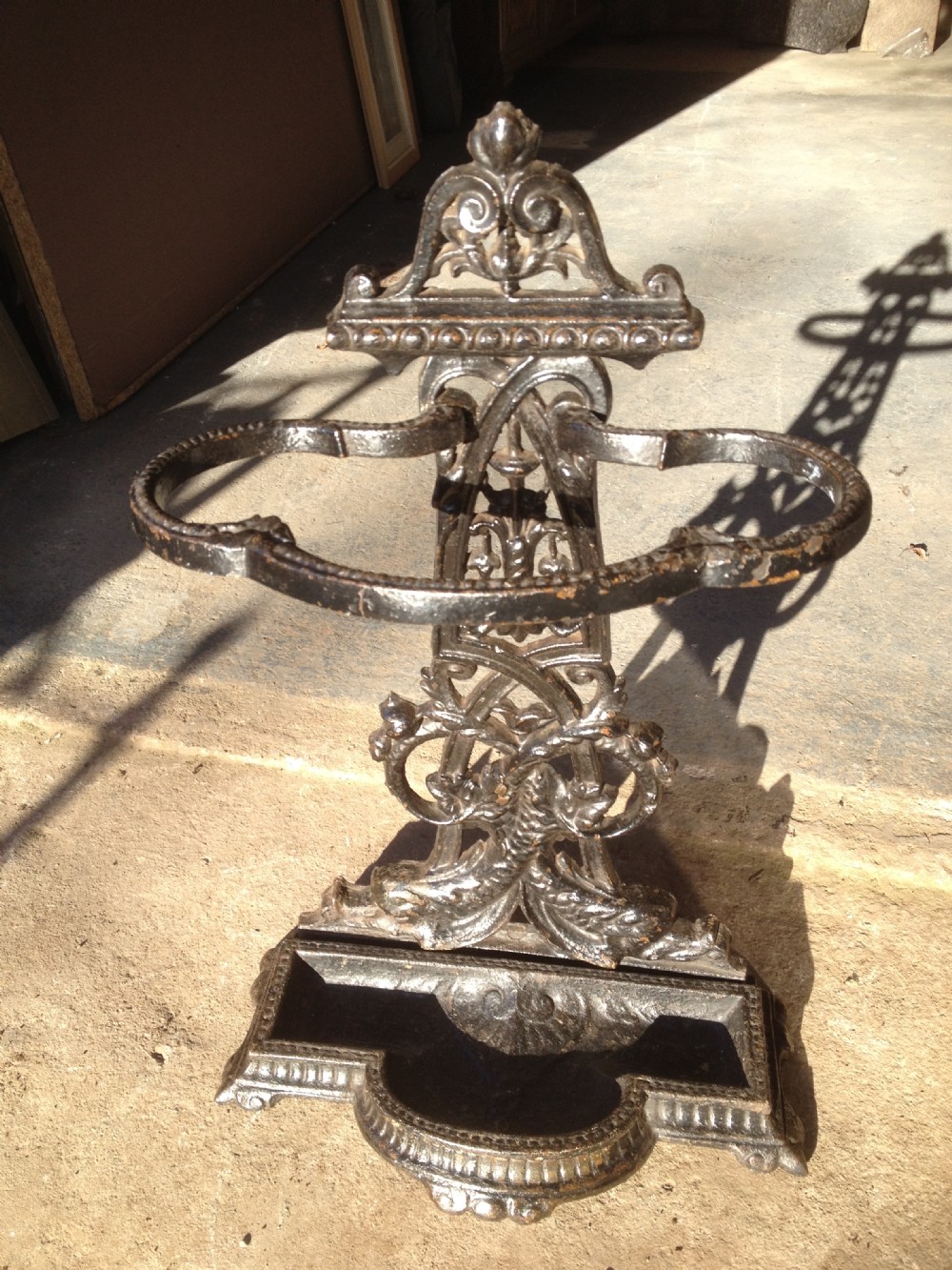 UMBRELLA STAND