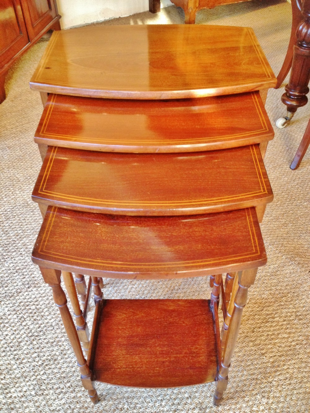 NEST OF TABLES