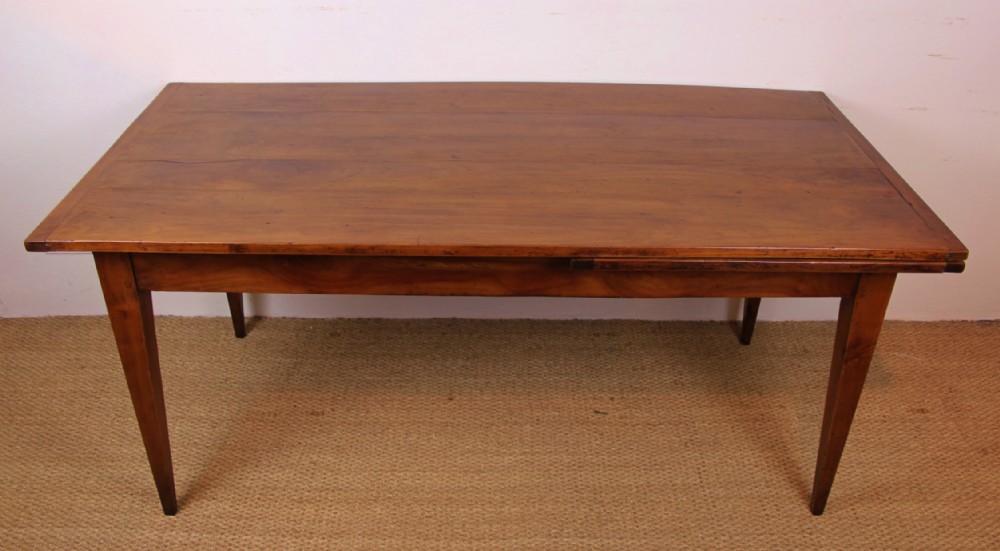 CHERRYWOOD FAMR HOUSE TABLE / KITCHEN TABLE 