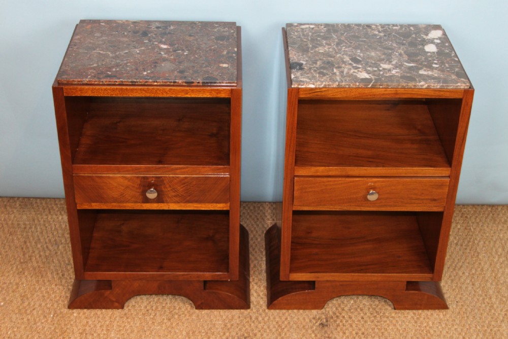 PAIR OF ART DECO WALNUT BEDSIDE CABINETS
