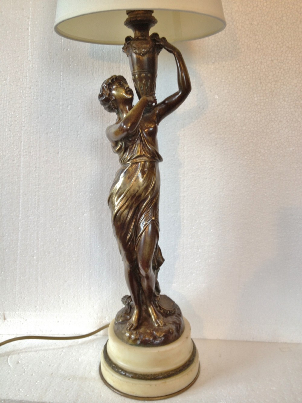 BRONZE LAMP