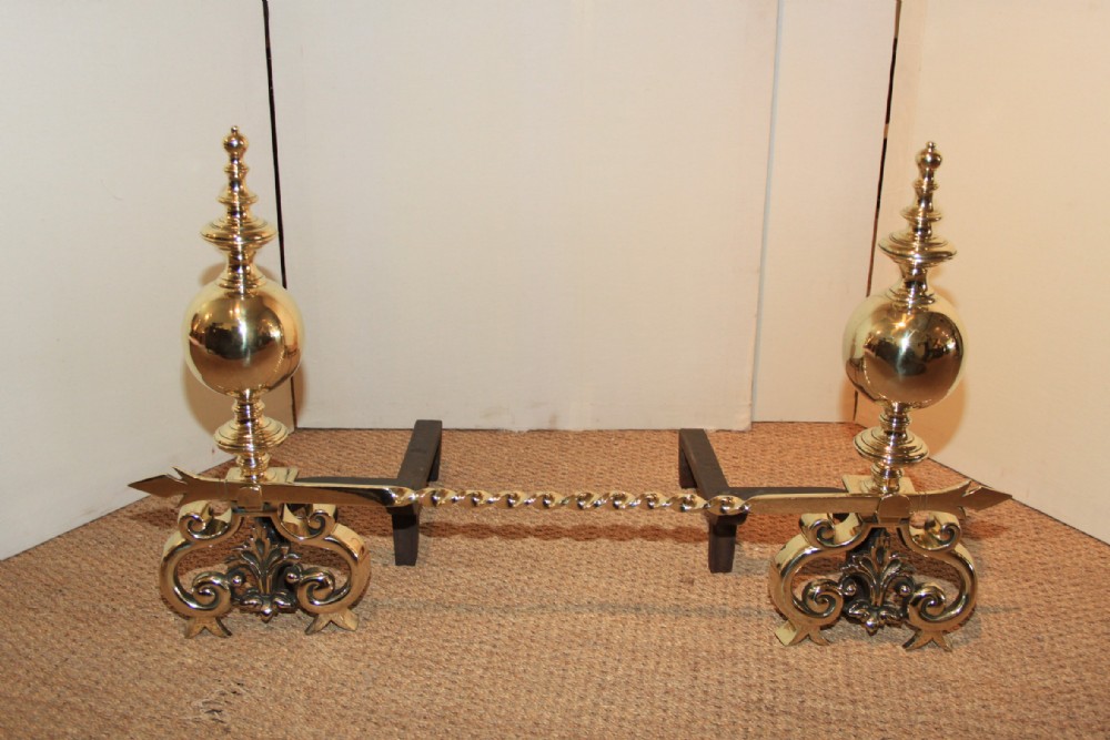 FIRE DOGS / ANDIRONS 