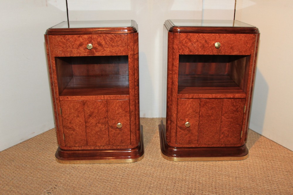 PAIR OF ART DECO BEDSIDE CABINETS 