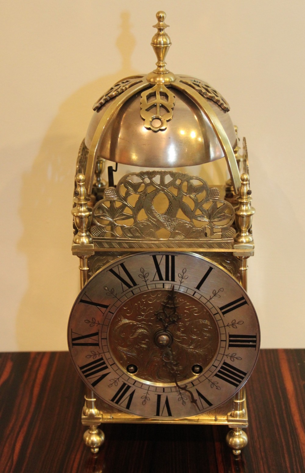 Lantern clock 