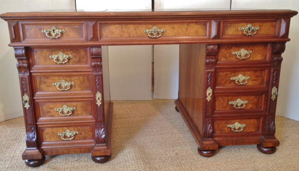 PEDESTAL DESK
