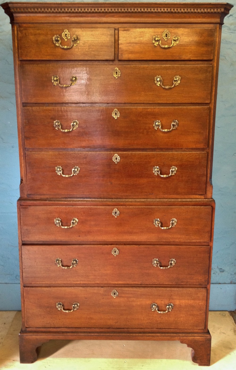 OAK CHEST ON CHEST