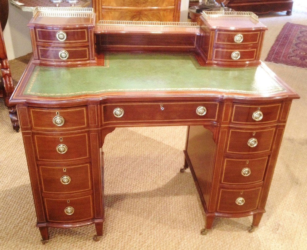 writing desk


