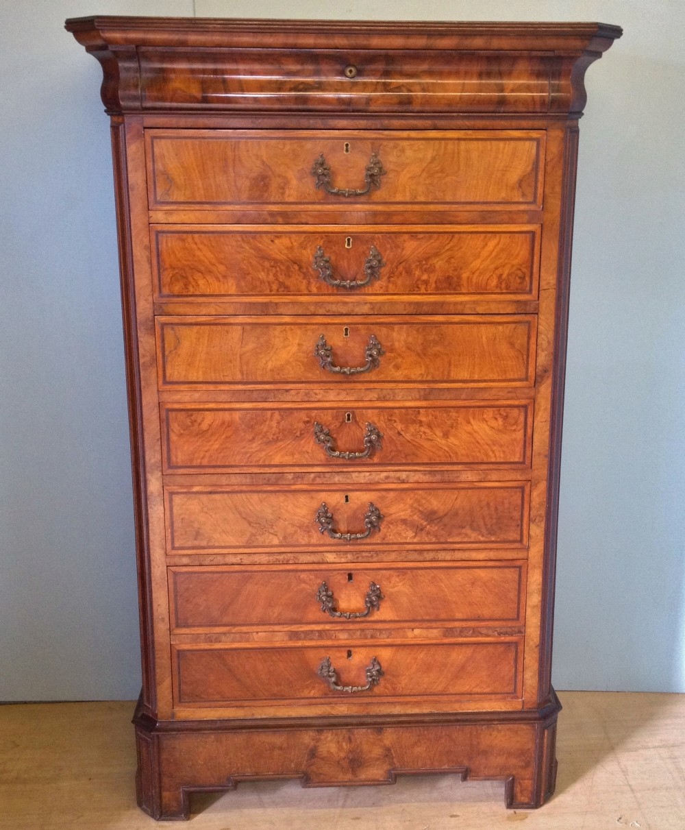 Chest of drawers/semanier