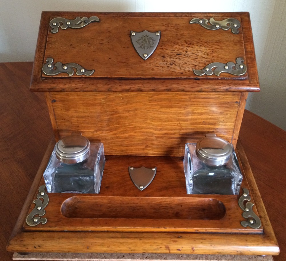 OAK STATIONERY / INK STAND