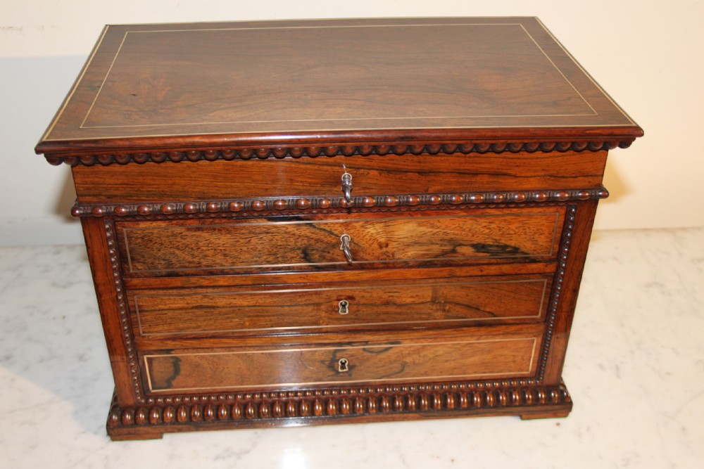 Jewellery cabinet 