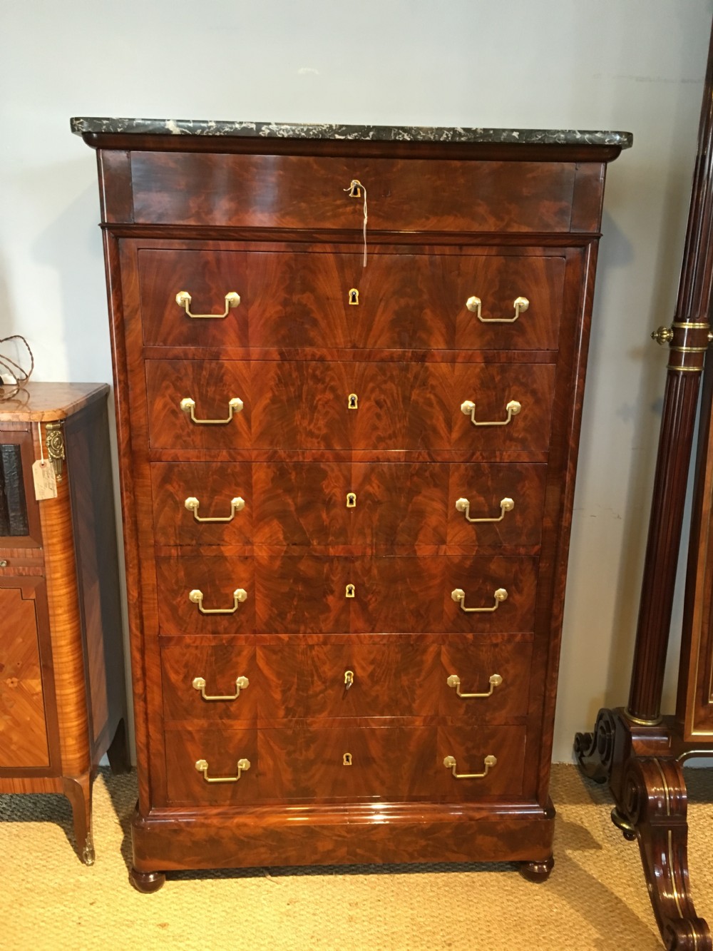 Chest of drawers  