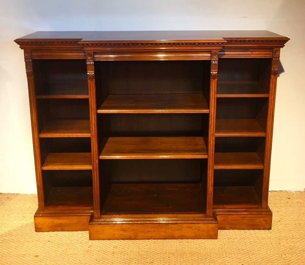 Breakfront bookcase 
