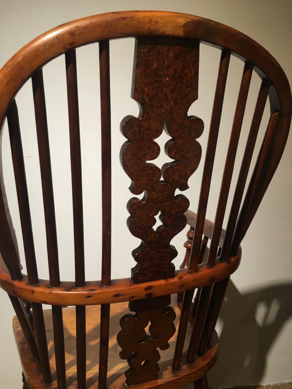 Yew & elm Windsor chair View VIII