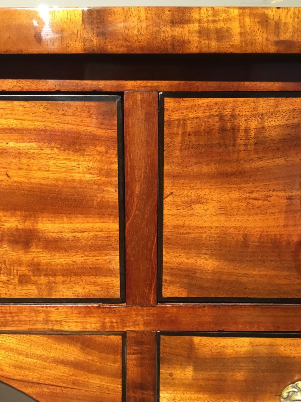 Small Georgian Mahogany sideboard  / side table  View III