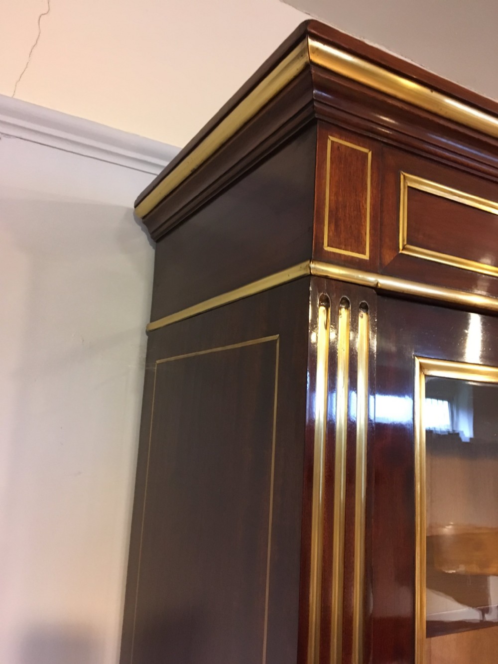 Mahogany 2 door bookcase   View IV