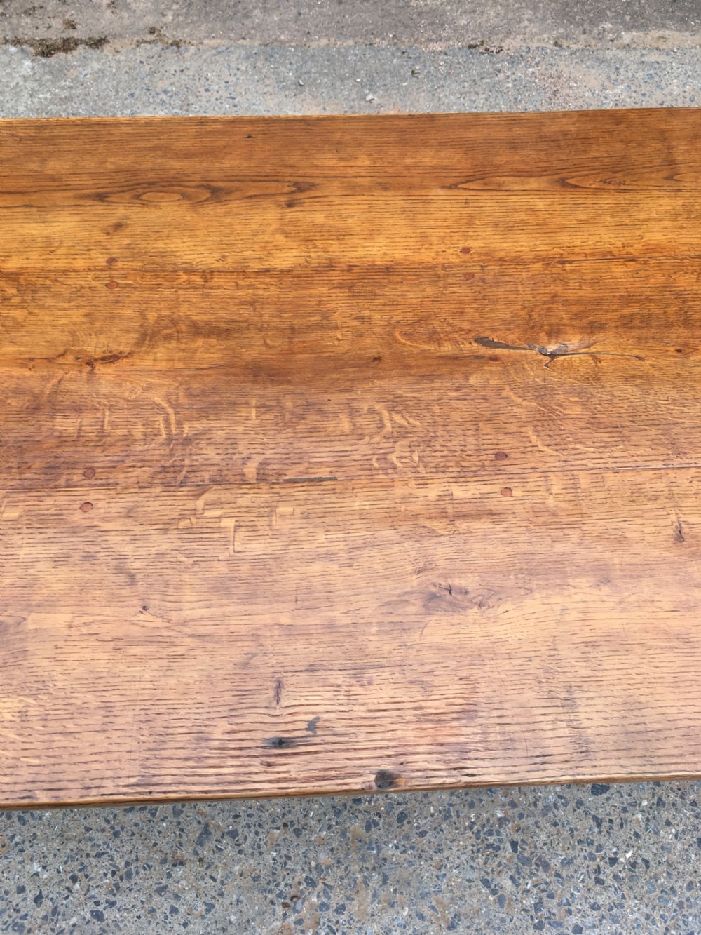 Oak farmhouse table with H stretcher   View V