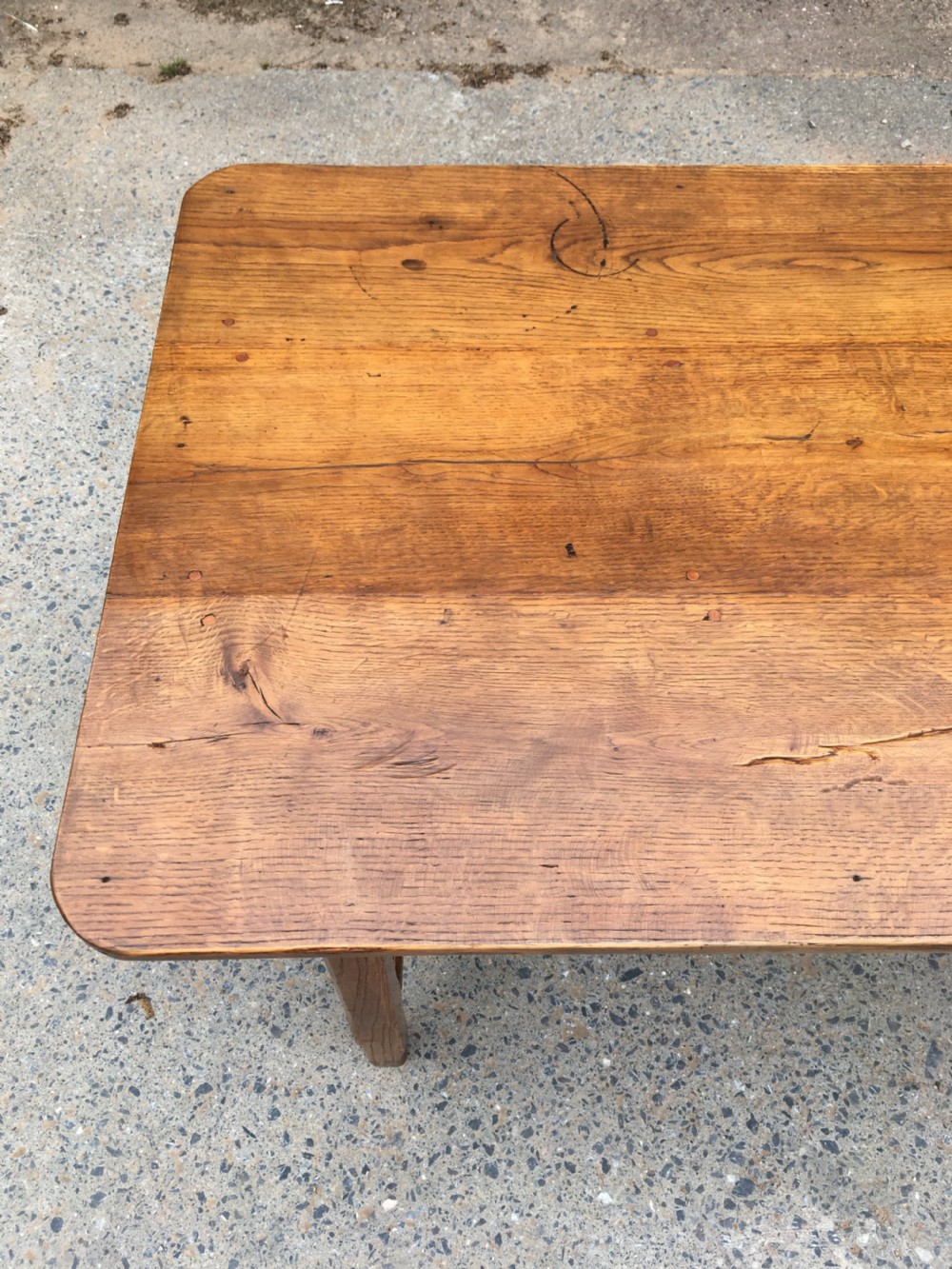 Oak farmhouse table with H stretcher   View VII